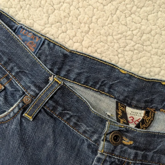Lucky Brand 36x30 Bootleg Jeans - Picture 4 of 7